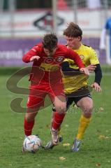 Kreisliga - Saison 2024/25- TSV Kösching - FC Hitzhofen/Oberzell - Maximilian Eichlinger gelb Hitzhofen - Mark Kocima rot Kösching - Foto: Meyer Jürgen