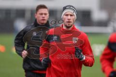 3. Liga; FC Ingolstadt 04 - Trainingsauftakt nach Winterpause; Lauf Challenge Ryan Malone (16, FCI)