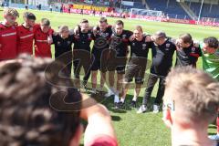 3. Liga - Saison 2025/26 - TSG Hoffenheim II - FC Ingolstadt 04  -  Die Mannschaft bildet einen Kreis nach dem Spiel -  - XXXXX - Foto: Meyer Jürgen