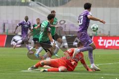 3. Liga - Saison 2026/27 - SC Preussen Münster - FC Ingolstadt 04 - Davide Sekulovic (Nr.33 - FCI) - Torwart Morten Behrens (Nr.1 - Preussen Münster) - Foto: Meyer Jürgen