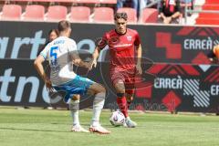 3. Liga; FC Ingolstadt 04 - FC Hansa Rostock; Dennis Kaygin (10, FCI) Zweikampf Kampf um den Ball Schuster Marco (5 HR)
