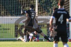 Bezirksliga - Saison 2025/26 - TSV Ober./Unterhaunstadt - VFR Garching - Torwart Ali Cakmakci (Nr.1 - TSV Ober-/Unterh.stadt) - Gottfried Agbavon schwarz Garching - Oliver Günther TSV Ober-/Unterh.stadt) - Foto: Meyer Jürgen