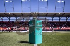 3. Liga; FC Ingolstadt 04 - Hallescher FC; neue Ball Stele, Hauptsponsor si electronics, vor dem Spiel