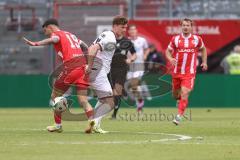 3. Liga; Energie Cottbus - FC Ingolstadt 04; Zweikampf Kampf um den Ball Sebastian Grönning (11, FCI) Kusic Filip (19 EC)