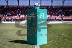 3. Liga; FC Ingolstadt 04 - Hallescher FC; neue Ball Stele, Hauptsponsor si electronics, vor dem Spiel