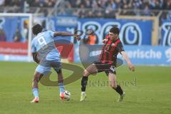 3. Liga; TSV 1860 München - FC Ingolstadt 04; Zweikampf Kampf um den Ball Felix Keidel (43, FCI) Abiama Dickson (9 TSV)