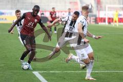 3. Liga; FC Ingolstadt 04 - SSV Ulm 1846; Zweikampf Kampf um den Ball Daouda Beleme (9, FCI) Reichert Johannes (5 Ulm)