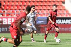 3. Liga; FC Ingolstadt 04 - SV Wehen Wiesbaden; Max Besuschkow (17, FCI) Bogicevic Donny (8 SVWW)