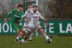 Bezirksliga - Saison 2025/26 - FC Gerolfing - DJK München - David Wendrich (Nr.14 - FC Gerolfing) - Adam Puta weiss München - Foto: Meyer Jürgen