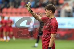 3. Liga; FC Ingolstadt 04 - SSV Jahn Regensburg; Torwart Markus Ponath (1, FCI) vor dem Spiel