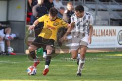 Kreisliga - Saison 2025/26- TSV Lichtenau - TSV Hohenwart - Marc Steingräber gelb Lichtenau - Bastian Mulock weiss Hohenwart - Foto: Meyer Jürgen