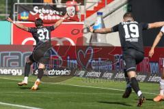 3. Liga - Saison 2024/25 - FC Ingolstadt 04 - SV Wehen Wiesbaden - Der 1:0 Führungstreffer durch Pascal Testroet (Nr.37 - FCI) - jubel - - Mladen Cvjetinovic (Nr.19 - FCI) - Foto: Meyer Jürgen