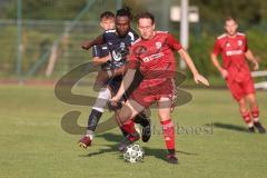 Kreisklasse - Saison 2025/26- TSV Etting - TSV Altmannstein-  - Arnold Azeem schwarz Etting - Christian Hallermeier rot Altmannstein  - Foto: Meyer Jürgen