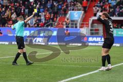 3. Liga; FC Ingolstadt 04 - SG Dynamo Dresden; Julian Kügel (31, FCI) gelbe Karte