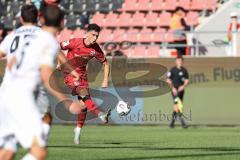3. Liga; FC Ingolstadt 04 - SV Wehen Wiesbaden; Davide Sekulovic (33, FCI) Schuß