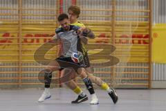 Lotto Bayern Hallencup - Saison 2024/25 - FC Hitzhofen/Oberzell - TSV Ober./Unterhaunstadt- Maximilian Eichlinger gelb Hitzhofen  - Nikola Kamenjasevic grau Ober/Unterhaunstadt  - Foto: Meyer Jürgen