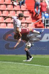3. Liga; FC Ingolstadt 04 - VfL Osnabrück; Yann Sturm (7, FCI) Zweikampf Kampf um den Ball Kehl Lars (18 VFL)