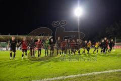 3. Liga; TSV Havelse - FC Ingolstadt 04; nach dem Spiel Sieg Jubel Freude Spieler bedanken sich bei den mitgereisten Fans Tanz