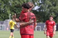 * Testspiel - Saison 2025/26 - FC Ingolstadt 04 - SpVgg Bayreuth - Julian Kügel (Nr.29 - FC Ingolstadt 04) mit einem Tor - jubel - Davide Sekulovic (Nr.33 - FC Ingolstadt 04)- Foto: Meyer Jürgen