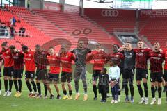 3.Liga - Saison 2022/2023 - FC Ingolstadt 04 -  - SV Waldhof-Mannheim - Die Mannschaft bedankt sich bei den Fans - Jubel - Foto: Meyer Jürgen