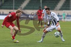 3. Liga; TSV Havelse - FC Ingolstadt 04; Jonas Scholz (15, FCI) Zweikampf Kampf um den Ball Sommer Leon (22 TSV)