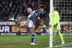 3. Liga; Arminia Bielefeld - FC Ingolstadt 04; Torchance verpasst Mladen Cvjetinovic (19, FCI) Großer Maximilian (19 AB) Torwart Kersken Jonas (1 AB)