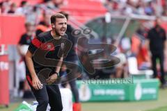 DFB-Pokal; FC Ingolstadt 04 - 1. FC Kaiserslautern; an der Seitenlinie, Spielerbank Co-Trainer Fabian Reichler (FCI)