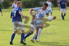 Kreisklasse - Saison 2024/25- TSV Großmehring - SV Oberstimm - Nico Zirngibl weiss Oberstimm - Maximilian Samweber blau Großmehring - Foto: Meyer Jürgen