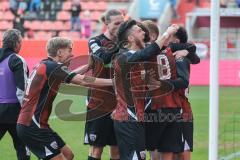 3. Liga; FC Ingolstadt 04 - MSV Duisburg; Tor Jubel Treffer 2:1 Fredrik Carlsen (8, FCI) Lars Lokotsch (13, FCI) Nishan Velupilay (28 FCI) Vinko Šapina (41, FCI) Linus Rosenlöcher (19, FCI) Max Plath (14 FCI)