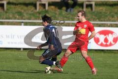 Kreisliga - Saison 2025/26- TSV Kösching - TV Münchsmünster - Andre Bräuning blau Münchsmünster - Jonas Betz rot Kösching - Foto: Meyer Jürgen
