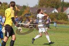 Kreisliga- Saison 2024/25- SV Hundszell - SV Kasing -  - Jan Witek weiss Kasing - nach einer vergebenen Torchance - Foto: Meyer Jürgen