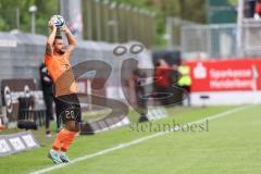 3. Liga; SV Sandhausen - FC Ingolstadt 04; Yannick Deichmann (20, FCI) Einwurf