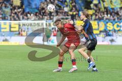 3. Liga; 1. FC Saarbrücken - FC Ingolstadt 04; Zweikampf Kampf um den Ball Marcel Costly (22, FCI) Bretschneider Niko (28 FCS)
