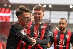 3. Liga; FC Ingolstadt 04 - Erzgebirge Aue; Tor Jubel Treffer 1:0 Max Besuschkow (17, FCI) mit Benjamin Kanuric (8, FCI) David Kopacz (29, FCI)