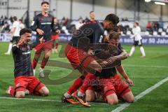 3. Liga; SC Verl - FC Ingolstadt 04; Ausgleich 2:2 Tor Jubel Treffer Simon Lorenz (32, FCI) Jonas Scholz (15, FCI) Marcel Costly (22, FCI) Fredrik Carlsen (8, FCI) Davide Sekulovic (33, FCI) Mads Borchers (9, FCI)