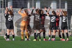2. Bundesliga Frauen - Saison 2025/26 - FC Ingolstadt 04 Frauen - VFR SW Warbeyen  - Abklatschen vor dem Spiel -  - Stefanie Reischmann (Nr.24 - FC Ingolstadt Frauen I) - Torwart Anna-Lena Daum (Nr.22 - FC Ingolstadt Frauen I) - Ina Timmermann (Nr.15 - FC