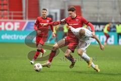 3. Liga; FC Ingolstadt 04 - TSG Hoffenheim II; Zweikampf Kampf um den Ball Julian Kügel (29, FCI) Lässig Valentin (6 TSG)