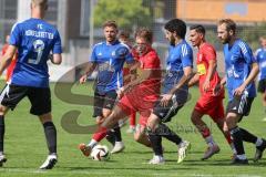 Kreisliga - Saison 2025/26- TSV Kösching - FC Mindelstetten - Benedikt Schneeberger rot Kösching - Karam Saaidi blau Mindelstetten - Foto: Meyer Jürgen