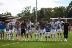 3. Liga - Saison 2026/27 - SC Sonnenhof Großaspach - FC Ingolstadt 04 - Die Mannschaft bedankt sich bei den mitgereisten Fans - jubel - Foto: Meyer Jürgen