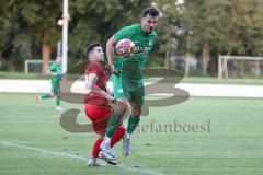 Landesliga - Saison 2024/25 - SV Manching - FSV Pfaffenhofen - Michael Senger rot Paffenhofen - Daniel Spies (Nr.22 - SV Manching) - Foto: Meyer Jürgen