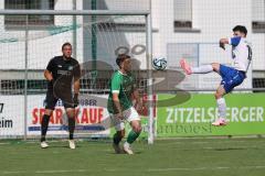 Bezirksliga - Saison 2024/25 - FC Gerolfing - TSV Rohrbach - Torwart Michael Oblinger (Nr.1 - FC Gerolfing) - Armin Bortenschlager (Nr.18 - FC Gerolfing) - Kai Suziki weiss Rohrbach - Foto: Meyer Jürgen