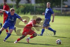 Kreisliga - Saison 2026/27- TSV Großmehring - SV Zuchering - Maximilian Hamm blau Großmehring - Robel Kahsay rot Zuchering - Foto: Meyer Jürgen