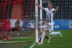3. Liga - Saison 2026/27 - SC Sonnenhof Großaspach - FC Ingolstadt 04 - Der 0:2 Treffer durch Lars Lokotsch (Nr.13 - FCI) - Torwart Maximilian Reule (Nr.1 - Großaspach) - jubel -  - XXXXX - Foto: Meyer Jürgen