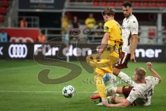 3. Liga - Saison 2026/27 - FC Ingolstadt 04 - Alemannia Aachen - Matti Wagner (Nr.3 - Alemannia Aachen) - Lars Lokotsch (Nr.13 - FCI) - Foto: Meyer Jürgen