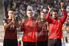 3. Liga; FC Ingolstadt 04 - SSV Ulm 1846; Sieg Jubel Freude Spieler bedanken sich bei den Fans Mladen Cvjetinovic (19, FCI) Jannik Mause (7, FCI) Simon Lorenz (32, FCI) Pascal Testroet (37, FCI)