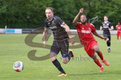 Bezirksliga - Saison 2025/26 - FC Fatih Ingolstadt - TSV Rohrbach - Philipp Federl schwarz Rohrbach - Bright Aikhionbare rot Fatih  - Foto: Meyer Jürgen