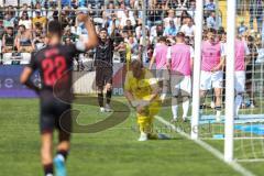 3. Liga; TSV 1860 München - FC Ingolstadt 04; Tor Jubel Treffer 1:2 Führung durch Max Besuschkow (17, FCI) hinten in der Menge, vorne feiert Marcel Costly (22, FCI) Georgios Antzoulas (6, FCI) Torwart Dähne Thomas (21 TSV) geschlagen