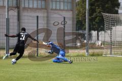 Bayernliga Nord - Saison 2024/25 - FC Ingolstadt 04 II - TSV Karlburg - Jason Osei Tutu (Nr.11 - FCI U21) - Leon Zwickl Torwart Karlburg - XXXXX - Foto: Meyer Jürgen