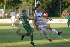 Landesliga - Saison 2024/25 - SV Manching - SV Cosmos Aystetten - Johannes Dexl (Nr.13 - SV Manching) - Balaz Gazdag weiss Aystetten - Foto: Meyer Jürgen