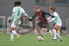 2. Bundesliga Frauen - Saison 2025/26 - FC Ingolstadt 04 Frauen - FFC Turbine Potsdam - Nina Penzkofer (Nr.29 - FC Ingolstadt Frauen I) - Moore Elisabeth weiss Potsdam - Foto: Meyer Jürgen